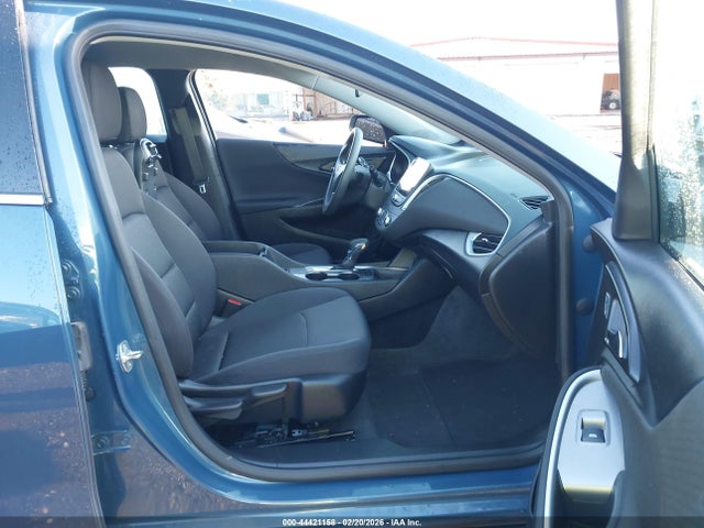 2024 CHEVROLET MALIBU 1G1ZD5ST4RF205923 Photo 4