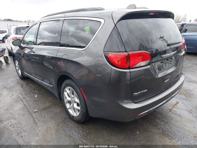 Aukcja sprzedaży 2017 Chrysler Pacifica Touring-l, vin: 2C4RC1BG2HR702577, numer aukcji: 44421170