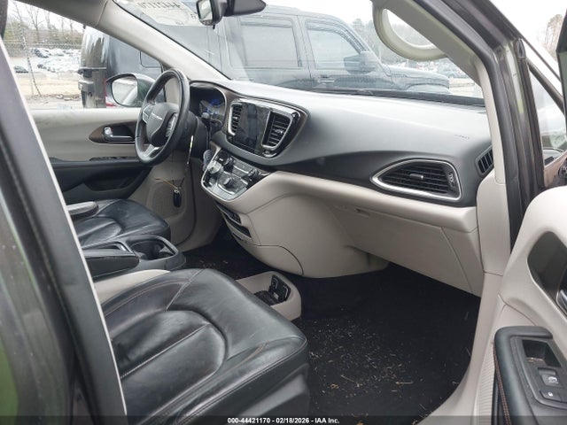 Aukcja sprzedaży 2017 Chrysler Pacifica Touring-l, vin: 2C4RC1BG2HR702577, numer aukcji: 44421170
