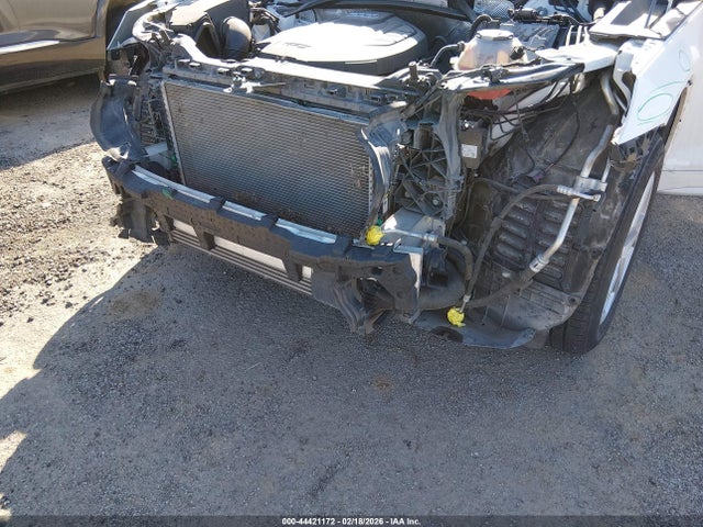 44421172 :رقم المزاد ، WA1ANAFYXK2116560 vin ، 2019 Audi Q5 45 Premium مزاد بيع