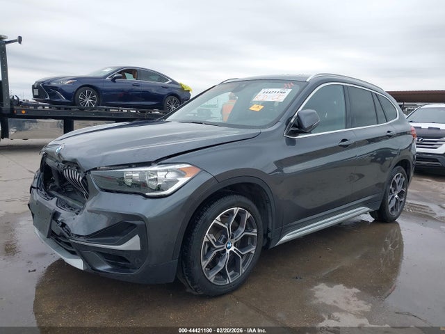 2021 BMW X1 WBXJG9C05M5T77726 Photo 1