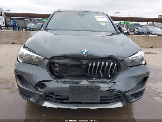2021 BMW X1 WBXJG9C05M5T77726 Photo 5