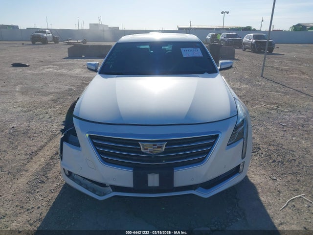 44421232 :رقم المزاد ، LREKK5RX4JA012021 vin ، 2018 Cadillac Ct6 Plug-in Standard مزاد بيع