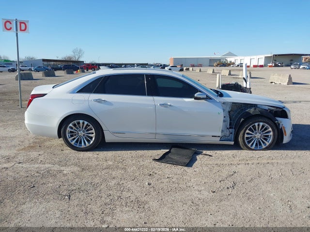 44421232 :رقم المزاد ، LREKK5RX4JA012021 vin ، 2018 Cadillac Ct6 Plug-in Standard مزاد بيع