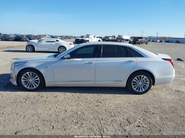 44421232 :رقم المزاد ، LREKK5RX4JA012021 vin ، 2018 Cadillac Ct6 Plug-in Standard مزاد بيع