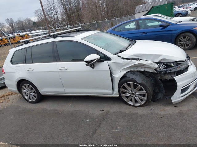 Продаж на аукціоні авто 2018 Volkswagen Golf Sportwagen Tsi S/tsi Se, vin: 3VWD17AU3JM752795, номер лоту: 44421244