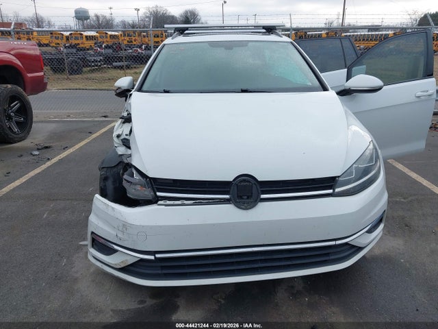 Продаж на аукціоні авто 2018 Volkswagen Golf Sportwagen Tsi S/tsi Se, vin: 3VWD17AU3JM752795, номер лоту: 44421244