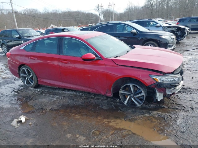 44421247 :رقم المزاد ، 1HGCV2F32JA019576 vin ، 2018 Honda Accord Sport 2.0t مزاد بيع