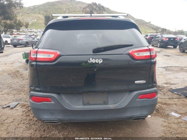 1C4PJLCS2GW230429 Jeep Cherokee Latitude