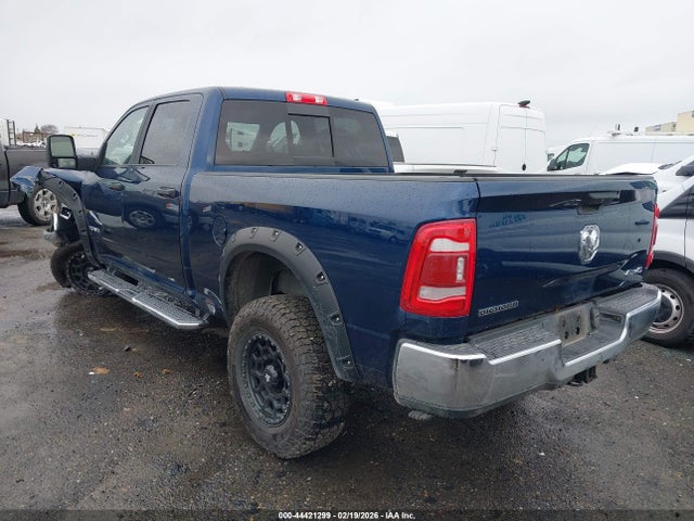 3C6UR5DJ7RG386391 RAM 2500 Big Horn 4x4 6&#039;4 Box