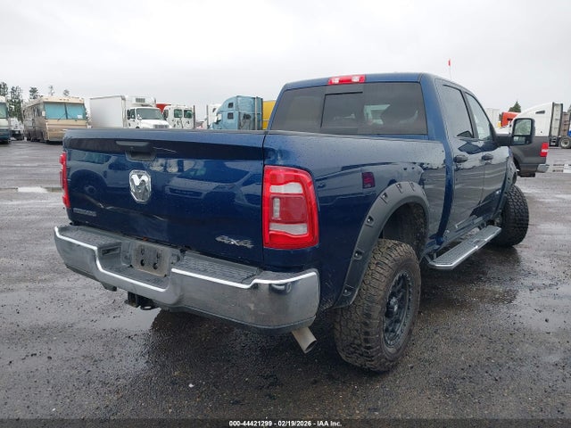 3C6UR5DJ7RG386391 RAM 2500 Big Horn 4x4 6&#039;4 Box