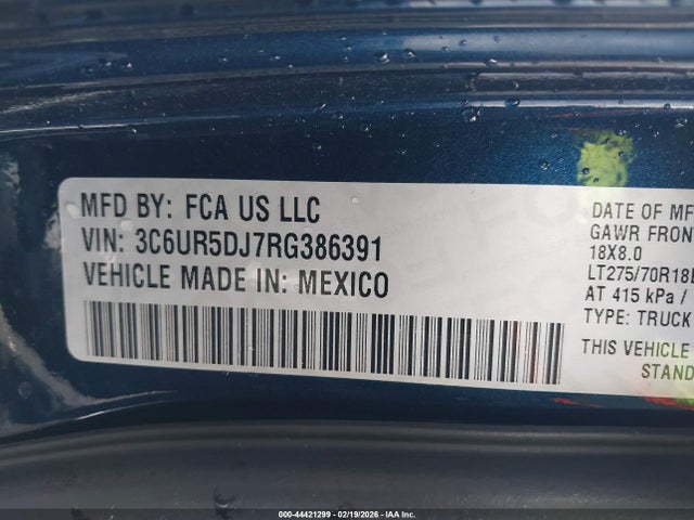 3C6UR5DJ7RG386391 RAM 2500 Big Horn 4x4 6&#039;4 Box