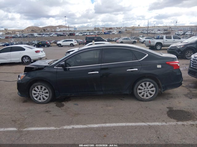 44421305 :رقم المزاد ، 3N1AB7AP3HY331498 vin ، 2017 Nissan Sentra S مزاد بيع