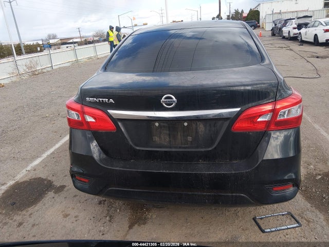 44421305 :رقم المزاد ، 3N1AB7AP3HY331498 vin ، 2017 Nissan Sentra S مزاد بيع