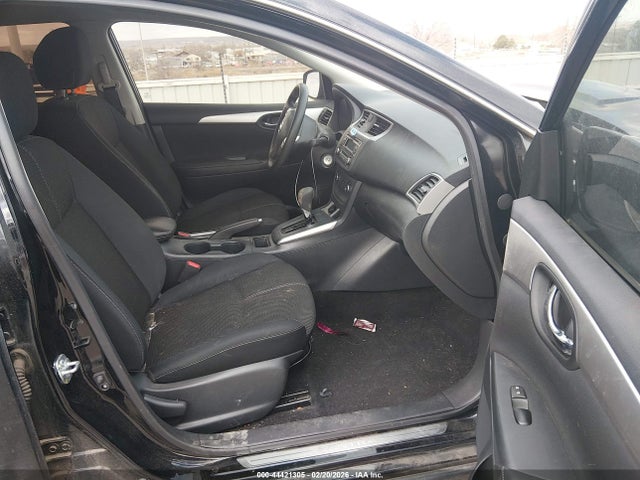 44421305 :رقم المزاد ، 3N1AB7AP3HY331498 vin ، 2017 Nissan Sentra S مزاد بيع