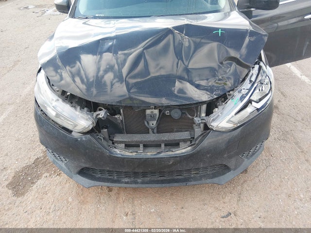 44421305 :رقم المزاد ، 3N1AB7AP3HY331498 vin ، 2017 Nissan Sentra S مزاد بيع