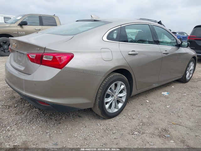 1G1ZD5ST7SF150096 Chevrolet Malibu Fwd 1lt