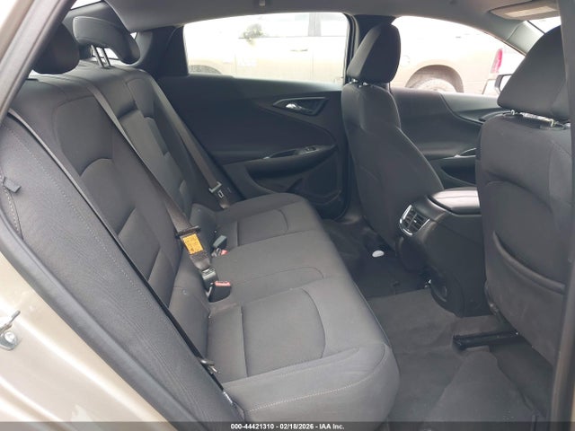 1G1ZD5ST7SF150096 Chevrolet Malibu Fwd 1lt