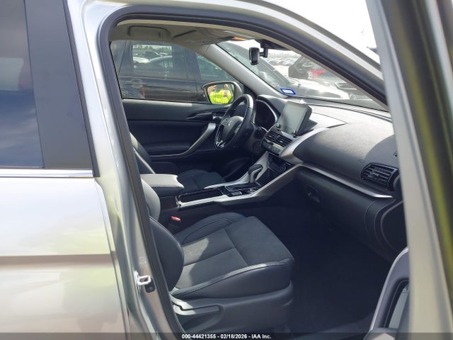 2026 MITSUBISHI ECLIPSE CROSS JA4ATWAA9TZ002572 Photo 4