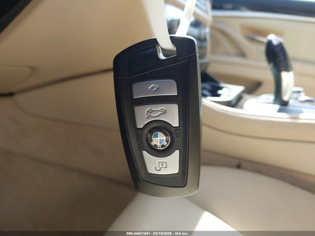 Продаж на аукціоні авто 2011 Bmw 528i, vin: WBAFR1C55BC746553, номер лоту: 44421401