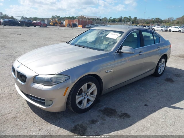 Продаж на аукціоні авто 2011 Bmw 528i, vin: WBAFR1C55BC746553, номер лоту: 44421401