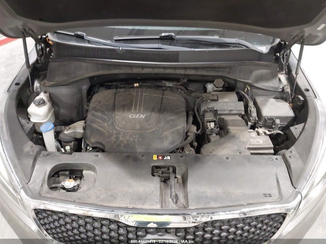 5XYPGDA55GG172136 KIA Sorento 3.3l Lx