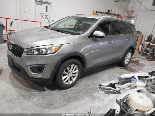 5XYPGDA55GG172136 KIA Sorento 3.3l Lx