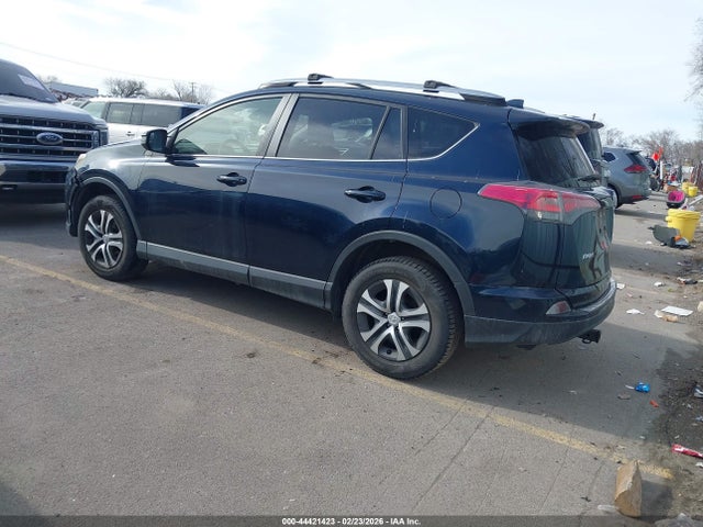 JTMBFREV0HJ708156 Toyota RAV4 LE