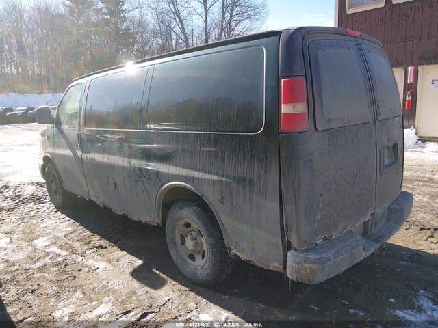 44421482 :رقم المزاد ، 1GCFH154681228224 vin ، 2008 Chevrolet Express Work Van مزاد بيع