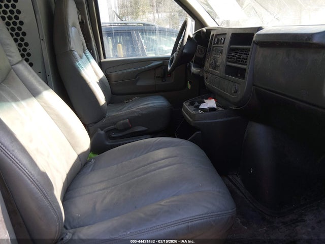 44421482 :رقم المزاد ، 1GCFH154681228224 vin ، 2008 Chevrolet Express Work Van مزاد بيع