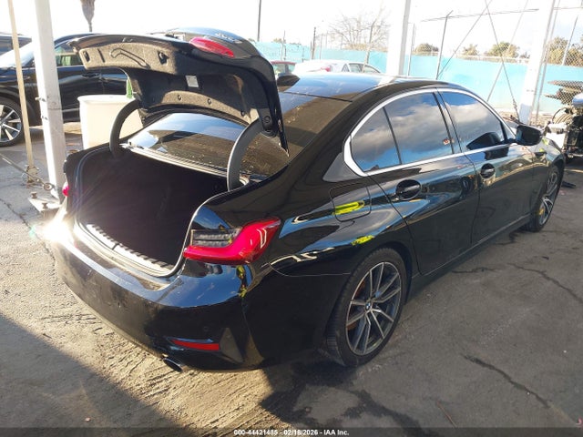 3MW5R1J0XM8C03065 BMW 330I
