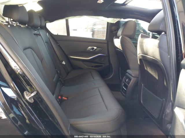 3MW5R1J0XM8C03065 BMW 330I