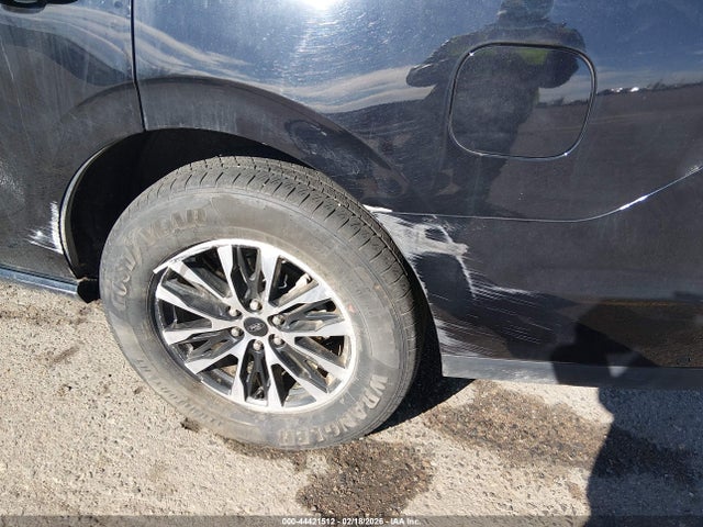 1FMJU1M88SEA18228 Ford Expedition Platinum