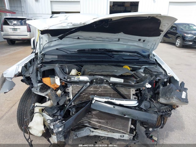 2015 Chrysler Town & Country Touring მანქანა იყიდება აუქციონზე, vin: 2C4RC1BG2FR638148, აუქციონის ნომერი: 44421525