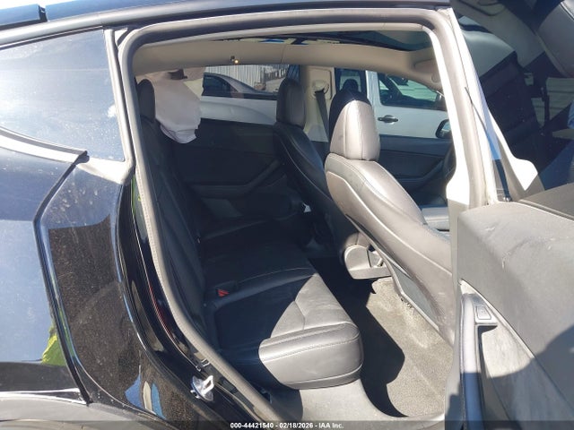 2022 TESLA MODEL Y 7SAYGDEF9NF411024 Photo 7