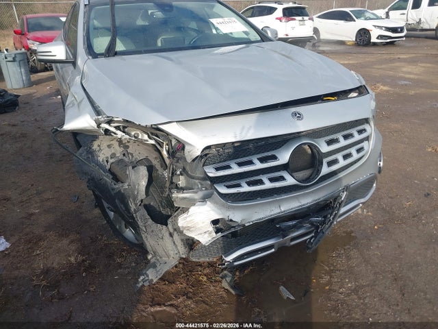 44421575 :رقم المزاد ، WDCTG4GB4JJ448982 vin ، 2018 Mercedes-benz Gla 250 4matic مزاد بيع