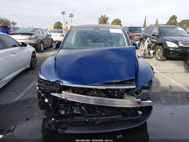 7SAYGDED5TF524285 Tesla Model Y Premium Rear-wheel Drive/standard Rear-wheel Drive