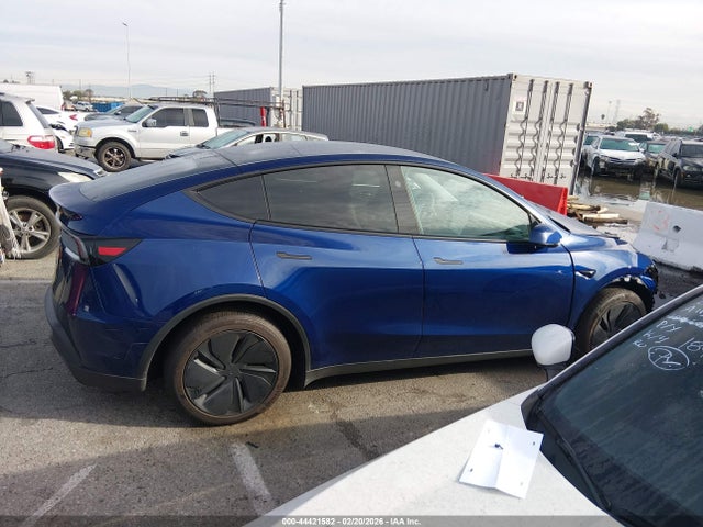 7SAYGDED5TF524285 Tesla Model Y Premium Rear-wheel Drive/standard Rear-wheel Drive