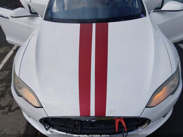 Продаж на аукціоні авто 2015 Tesla Model S 70d/85d/p85d, vin: 5YJSA1H22FF095530, номер лоту: 44421599