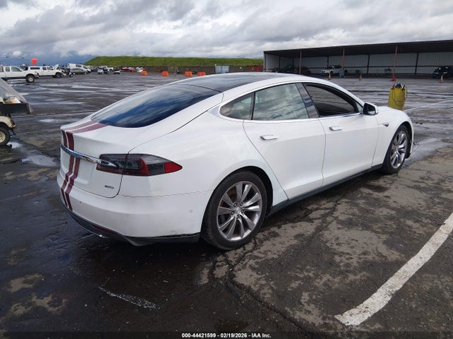 Продаж на аукціоні авто 2015 Tesla Model S 70d/85d/p85d, vin: 5YJSA1H22FF095530, номер лоту: 44421599