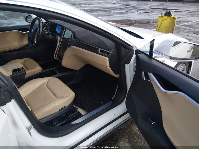 Продаж на аукціоні авто 2015 Tesla Model S 70d/85d/p85d, vin: 5YJSA1H22FF095530, номер лоту: 44421599