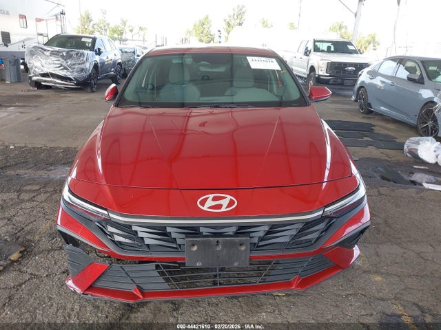 KMHLL4DG3RU678892 Hyundai ELANTRA SE
