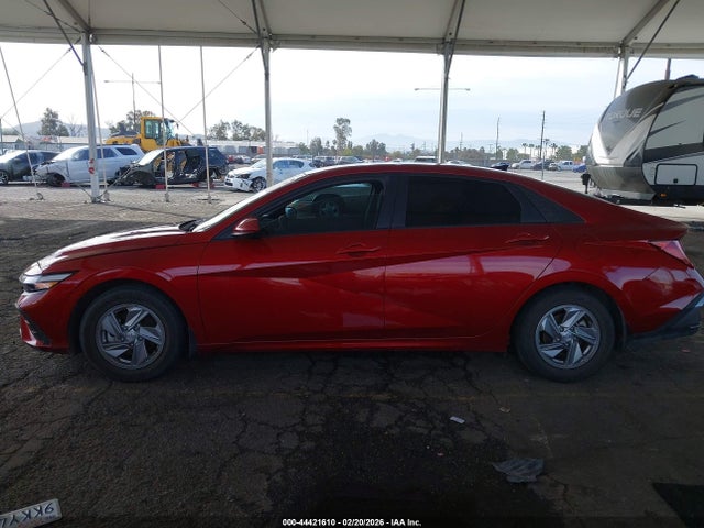 KMHLL4DG3RU678892 Hyundai ELANTRA SE