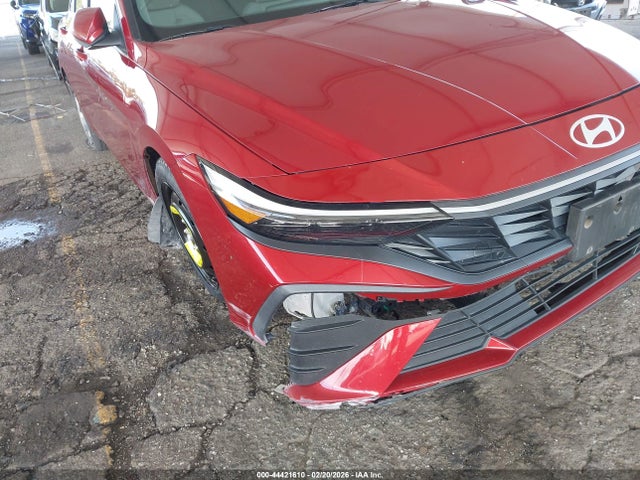 KMHLL4DG3RU678892 Hyundai ELANTRA SE