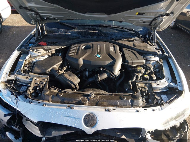 2018 Bmw 330i მანქანა იყიდება აუქციონზე, vin: WBA8B9C57JAE22271, აუქციონის ნომერი: 44421613
