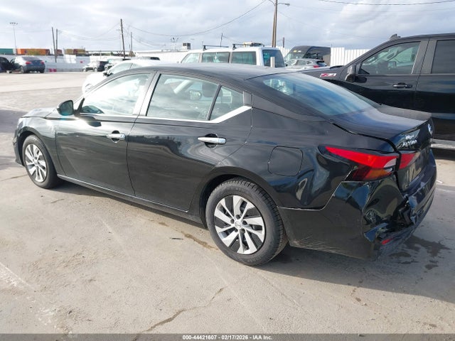 44421607 :رقم المزاد ، 1N4BL4BV1NN307998 vin ، 2022 Nissan Altima S Fwd مزاد بيع