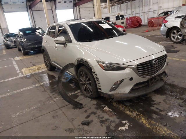 2018 MAZDA CX-3 JM1DKFD72J0313185 Photo 0