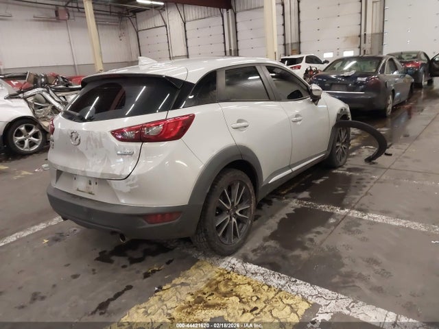 2018 MAZDA CX-3 JM1DKFD72J0313185 Photo 3