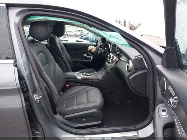 44421625 :رقم المزاد ، WDDWF8EB1LR551075 vin ، 2020 Mercedes-benz C 300 4matic مزاد بيع