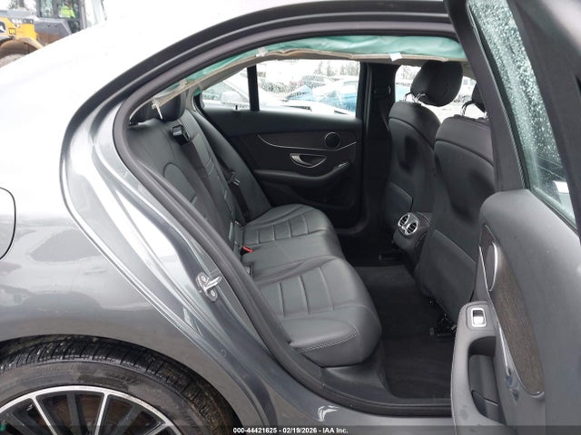 44421625 :رقم المزاد ، WDDWF8EB1LR551075 vin ، 2020 Mercedes-benz C 300 4matic مزاد بيع
